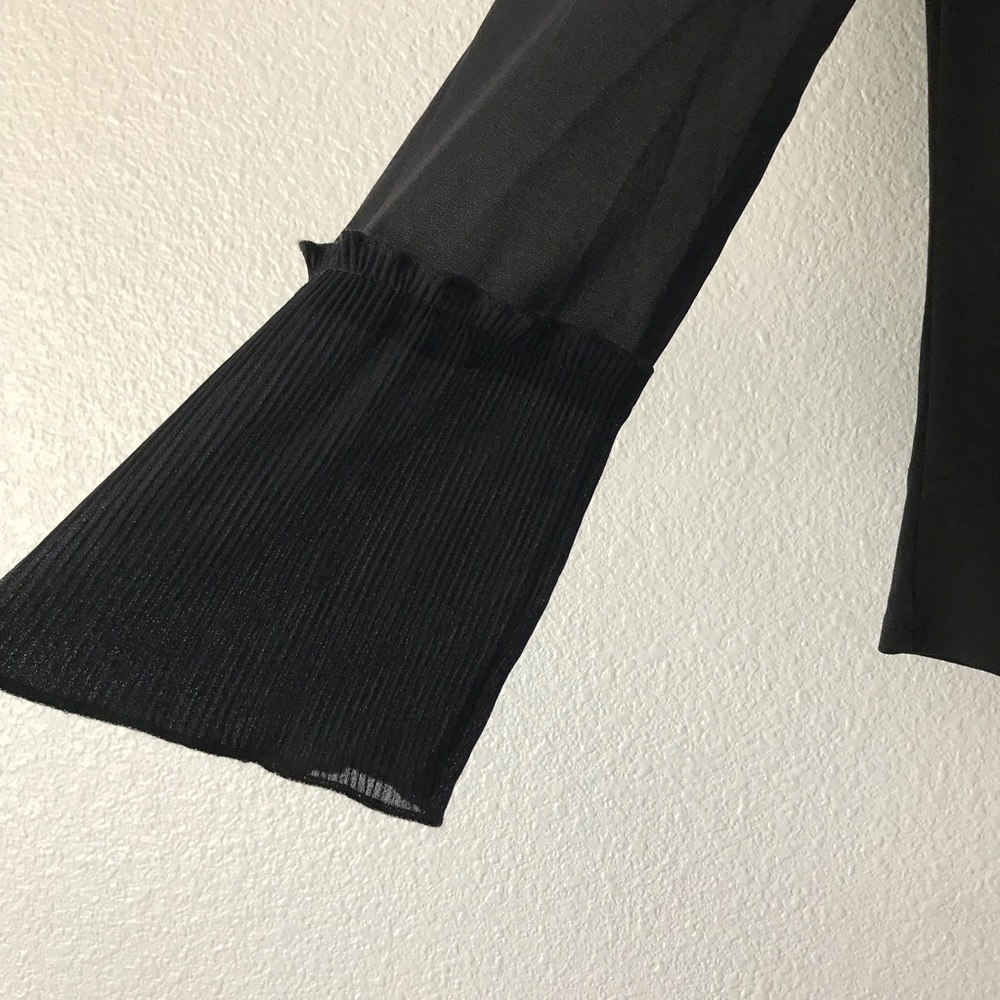 Adiva Small Black High Neck Pleated Blouse - Picture 7 of 8
